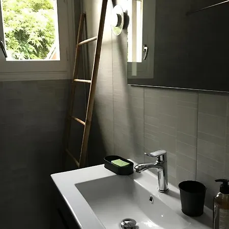 Au Domaine De L'etang - Chambres Chez L'habitant Bed & Breakfast *