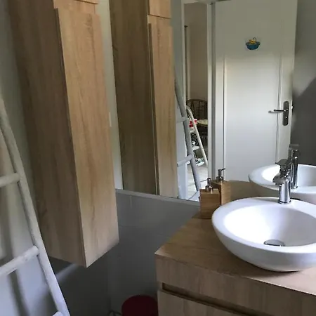 Au Domaine De L'etang - Chambres Chez L'habitant Garrosse