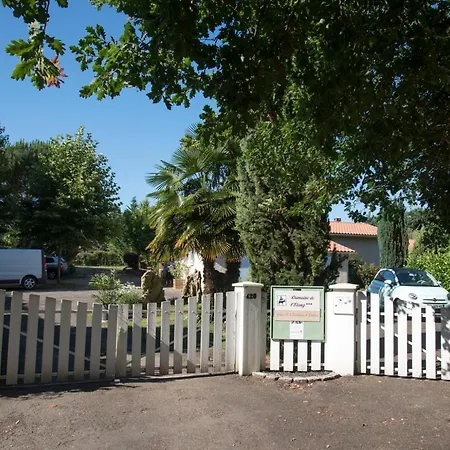 Au Domaine De L'etang - Chambres Chez L'habitant * Garrosse